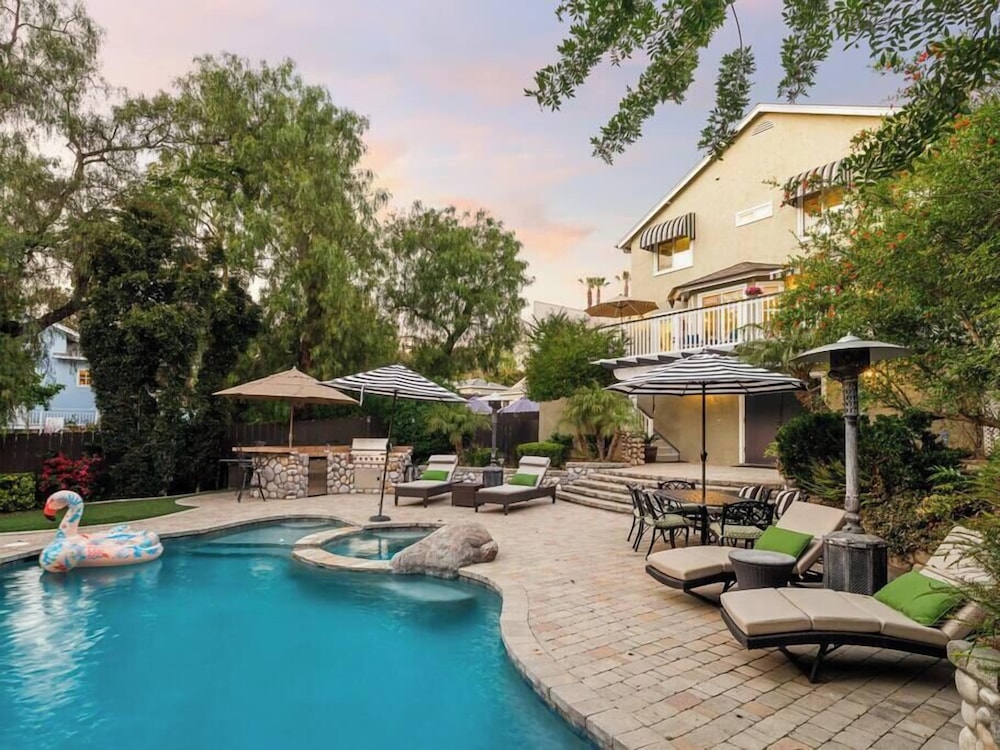Luxury 5br 3 5ba w Pool Hot Tub