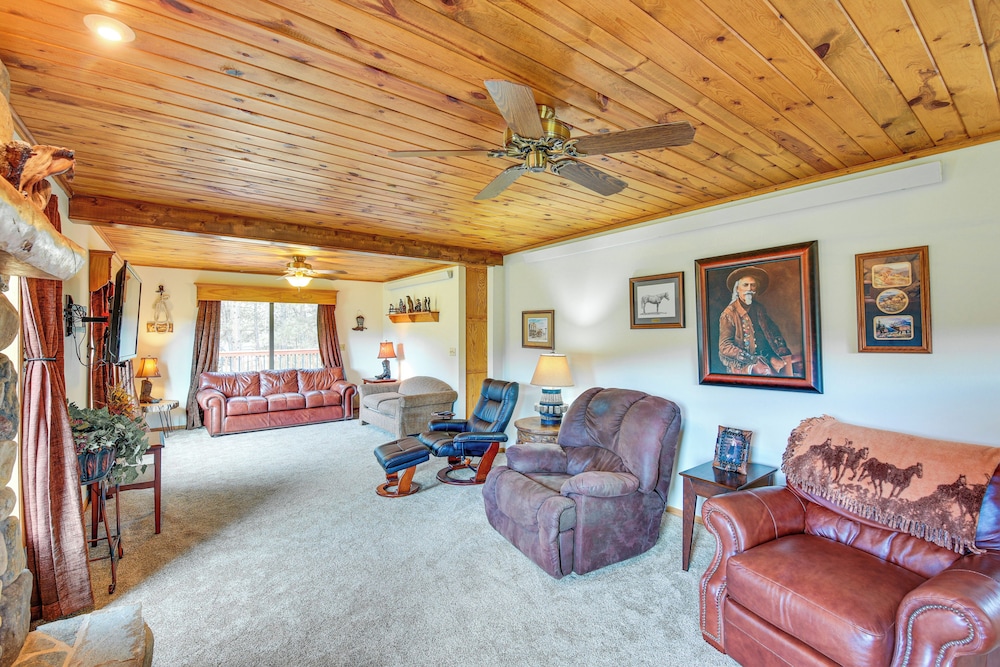 Furnished Deck, Black Hills View: 'lazy U' Retreat