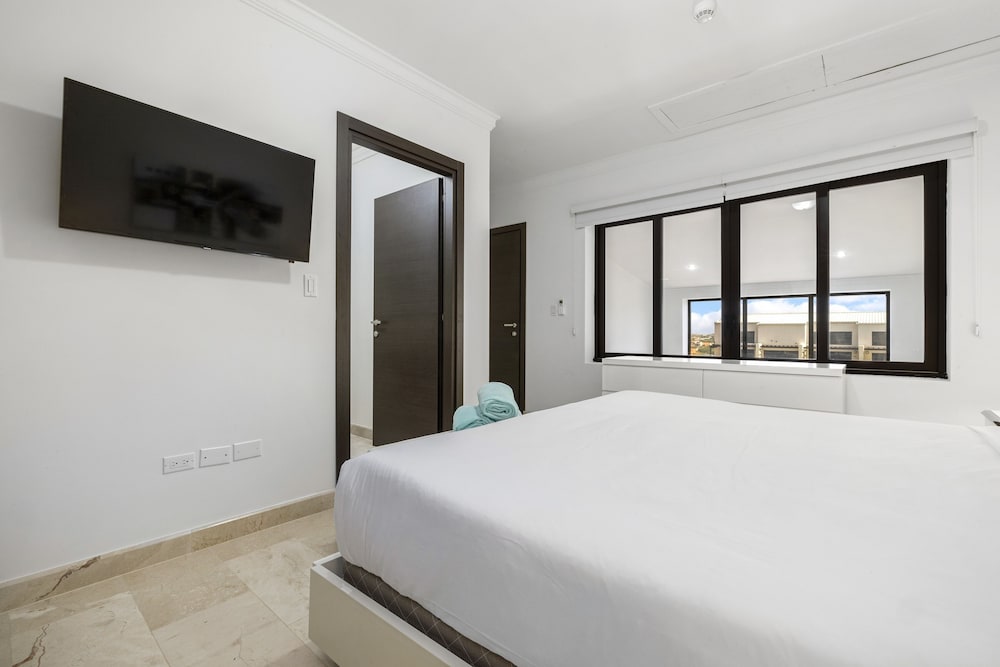 Palm Aruba Condos