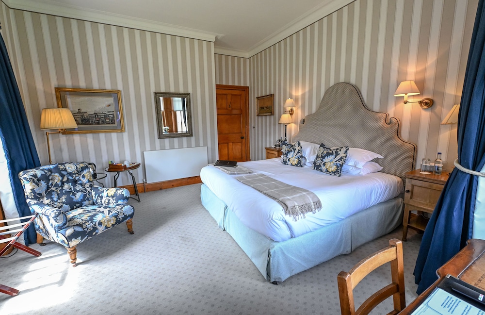 Newmarket Vacations - The Jockey Club Rooms - Property Image 56