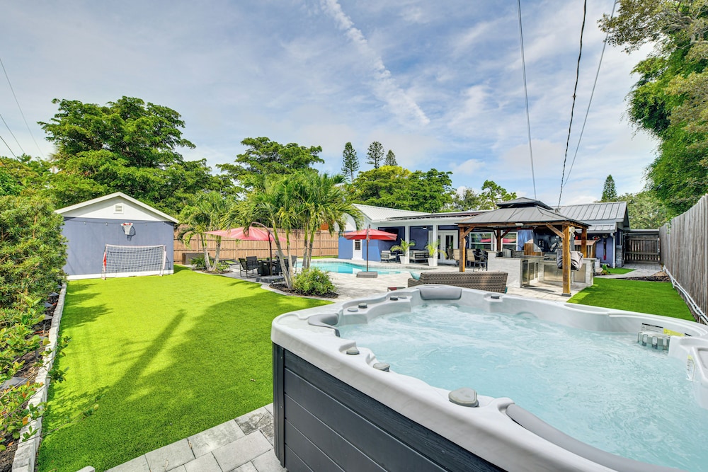Backyard w/ Pool & Games! Family Home in Bradenton