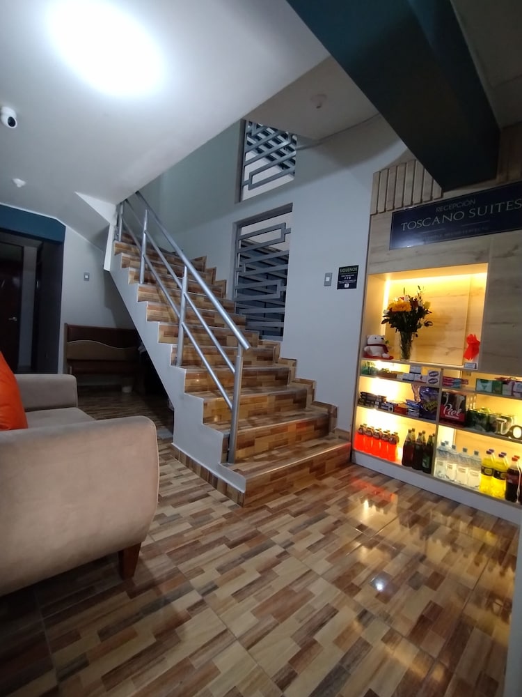 Hostal TOSCANO SUITES