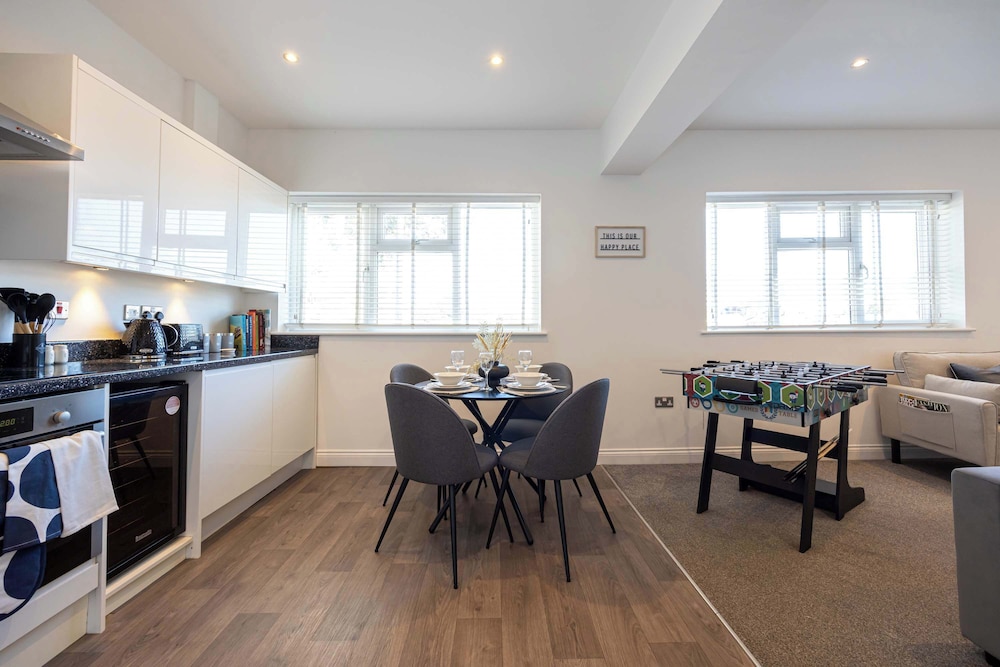 Cosy Apartment in the Heart of Sale