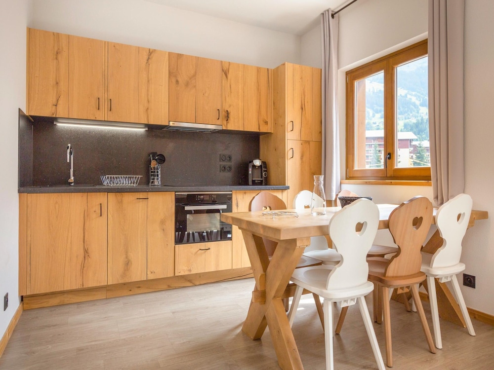 Holiday Home in Beaufort Near Ski Trails