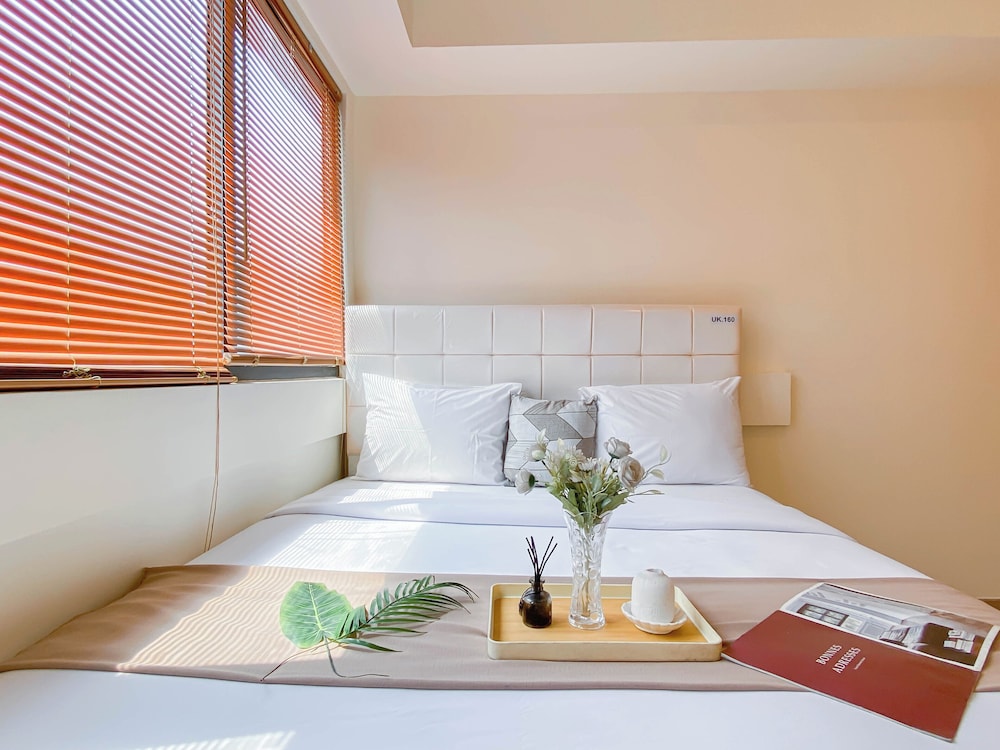 Brand New 1Br With Working Room At Meikarta Apartment