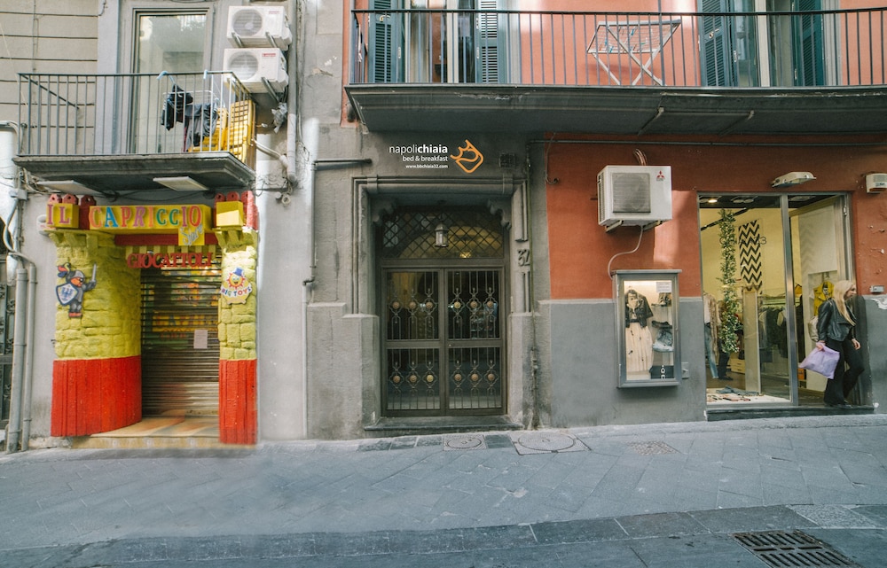 Bed and Breakfast Chiaia 32