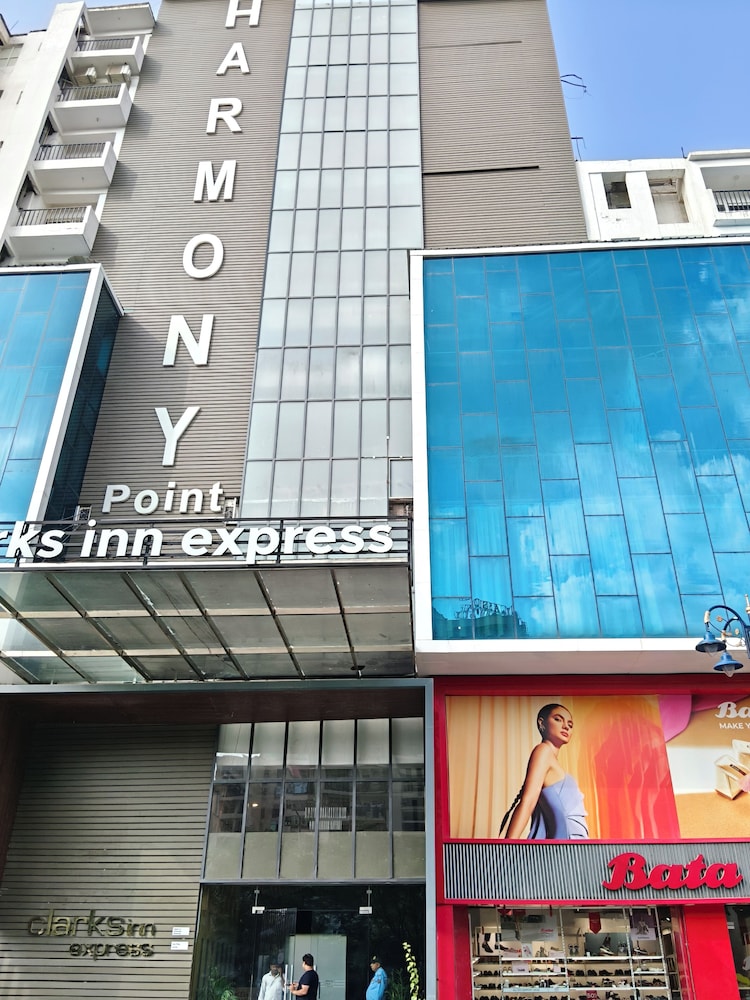 Clark Inn Express Rajnagar