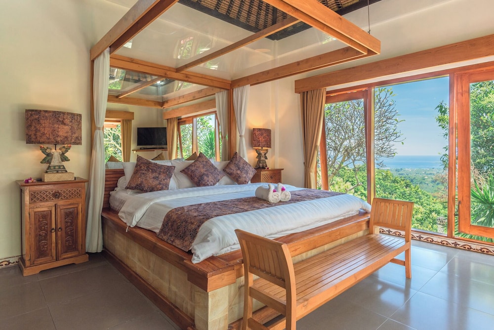 Bougainville Hill Villa