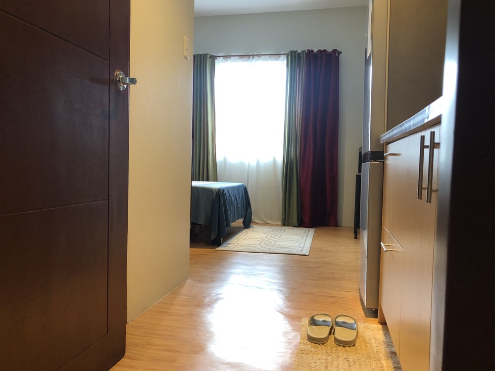 Cebu Vacations - Romantic Urban Getaway by Primitive Stay - Property Image 16