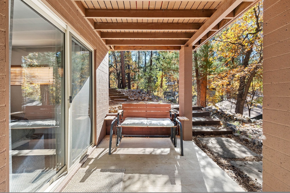 Ponderosa Hideaway 4-br Cabin Mtn View Trails Brbq