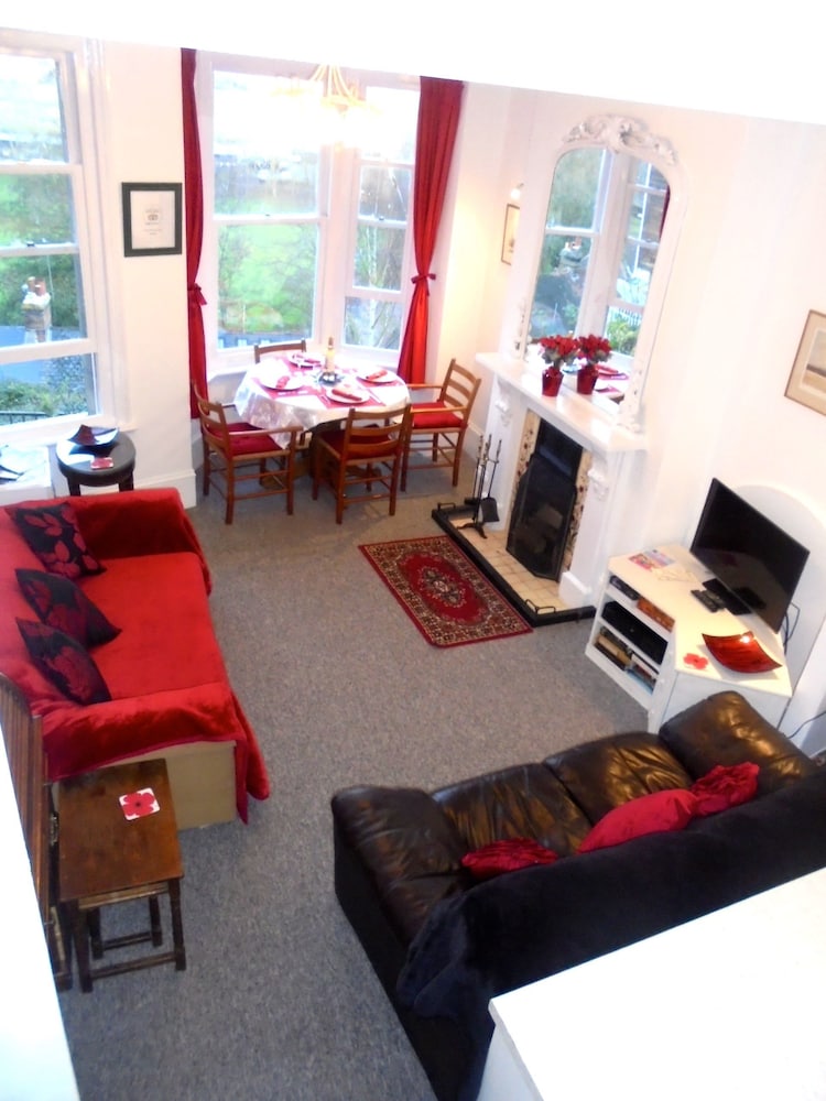 Seaview Cottage