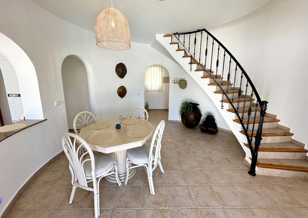 3 Bedroom Villa Walking Distance to Moraira