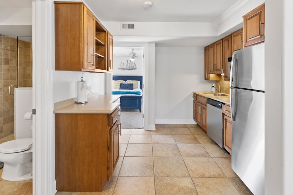 Heated Pool Hot Tub 5BR Game Room Elevator Cabana