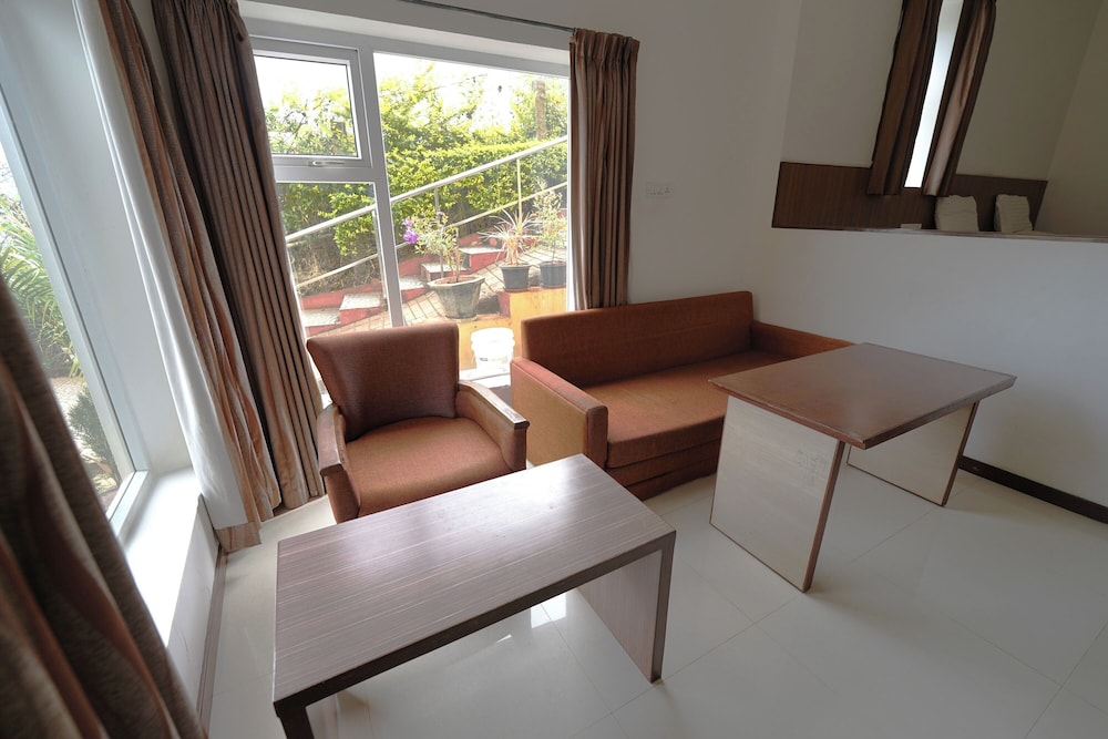 Bison Inn Ooty