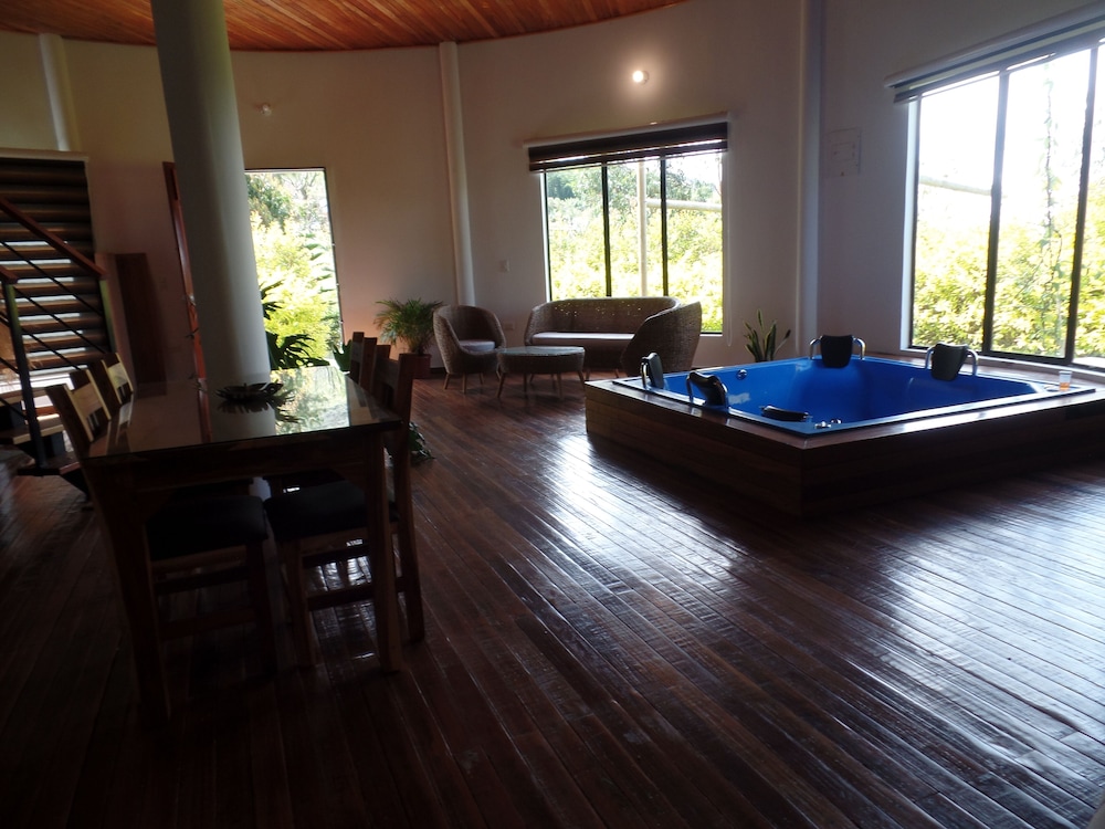 Glamping con Jacuzzi - El peñol Guatapé.