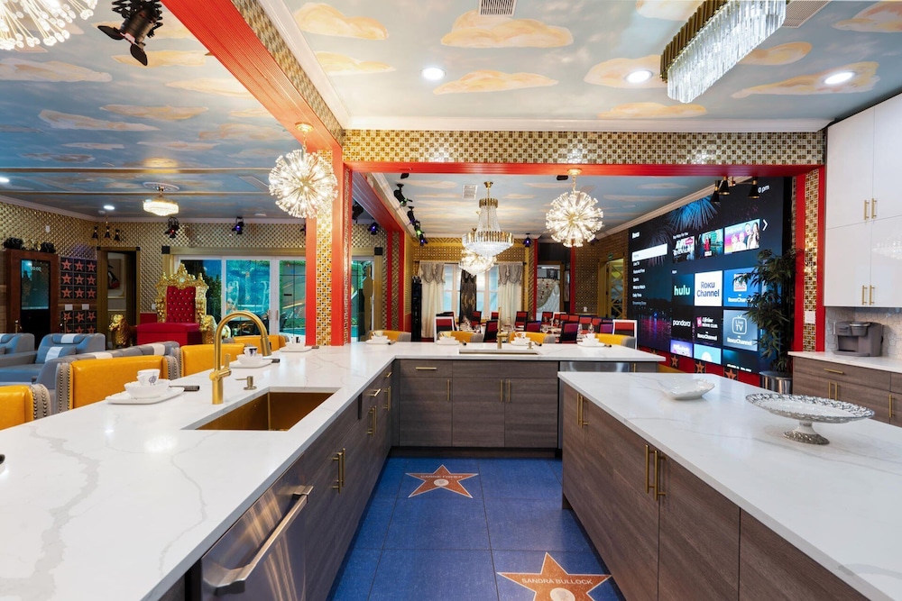 The VIP Hollywood Experience