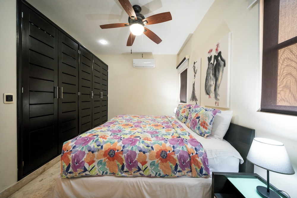 Surf 301 - Luxury Oceanview Beachfront view 3