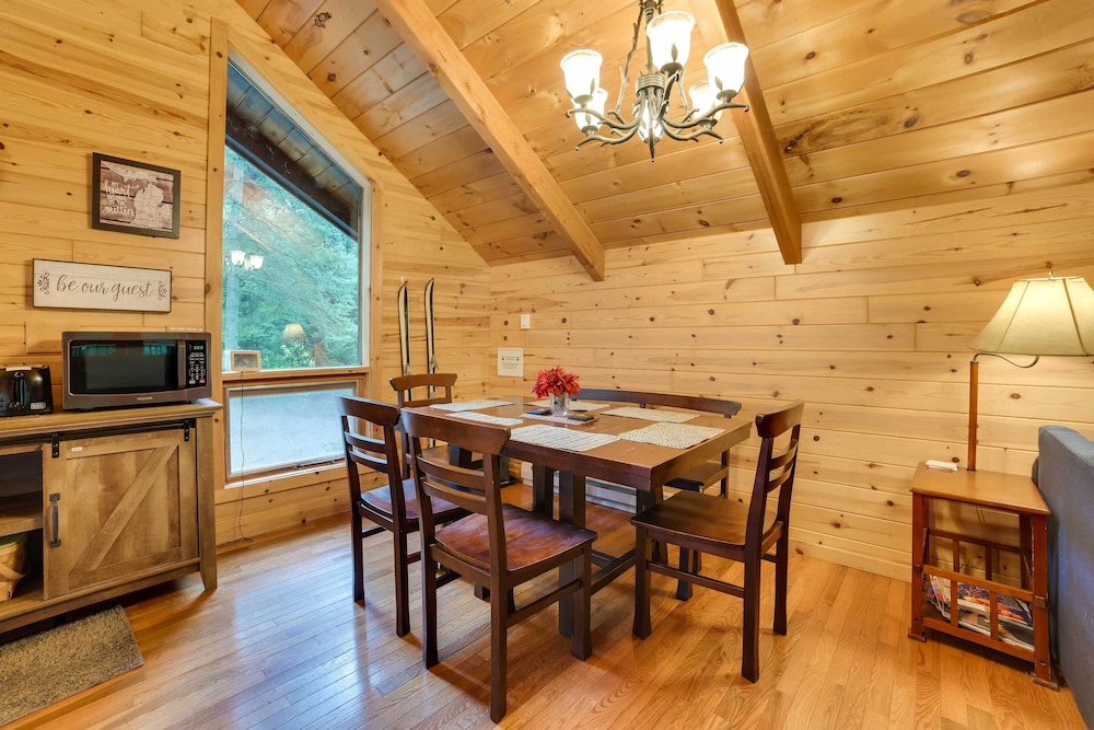 13 Mi to Slopes: Elmira Cabin w/ Amenities view 3
