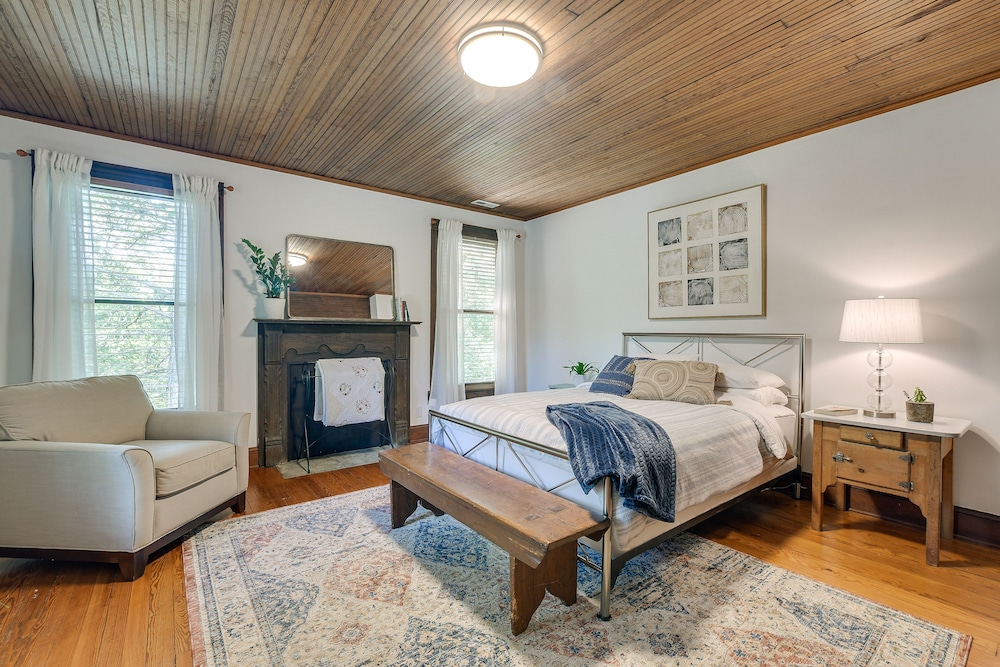 Historic & Charming Pittsboro Home w/ Fireplaces view 5
