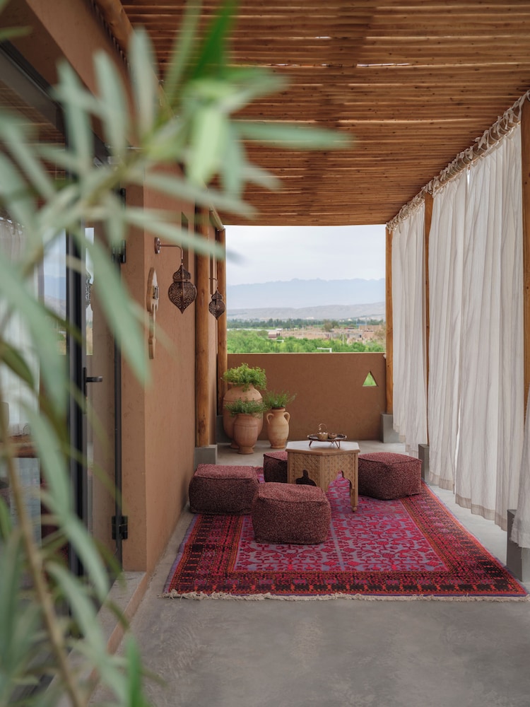 Rizamat Manor Bed&Breakfast