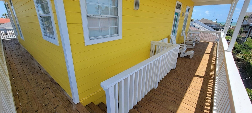 121 Snapper By The Sea 4 Bedroom Home