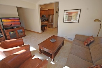 2806 Springwood Drive 4 Bedroom Home by RedAwning