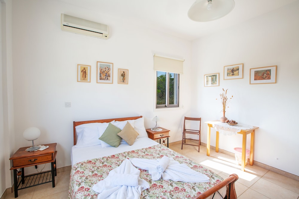 Protaras Holiday Villa Av6 view 2