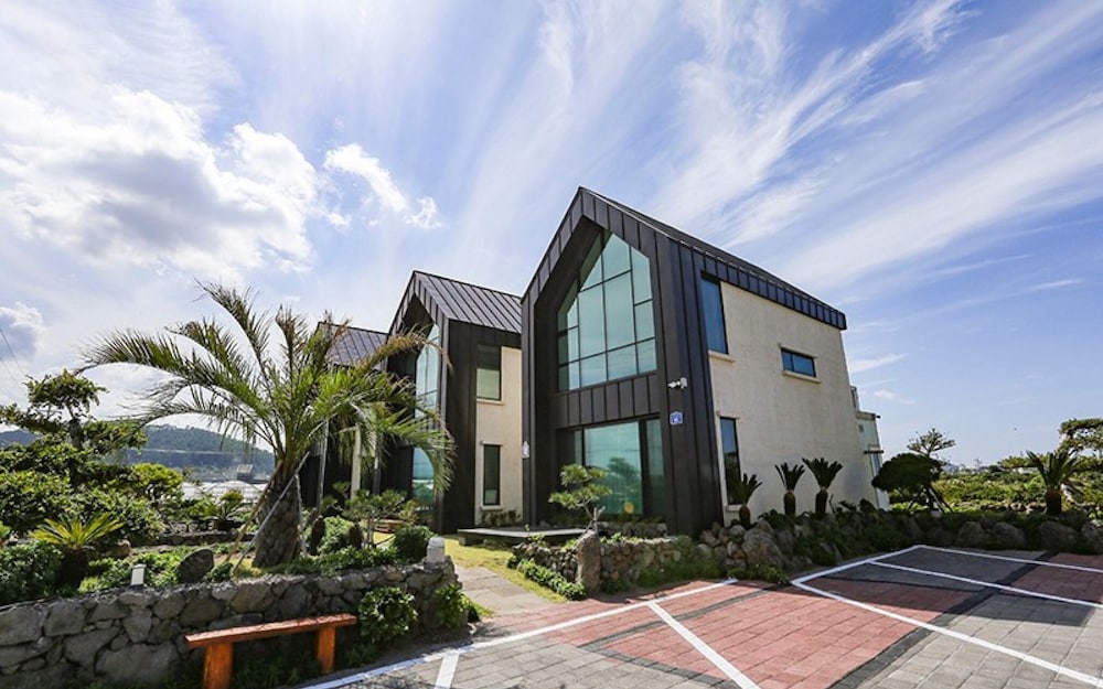 Jeju Cosat Pension view 5