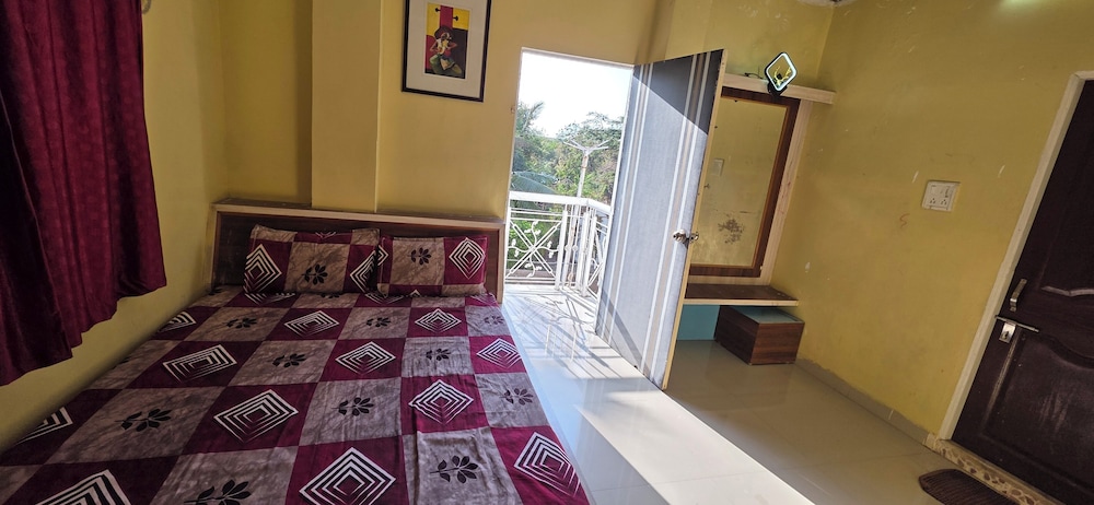Hotel Manas