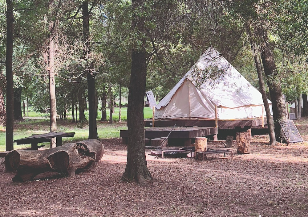 REFUGIO Natural Glamping