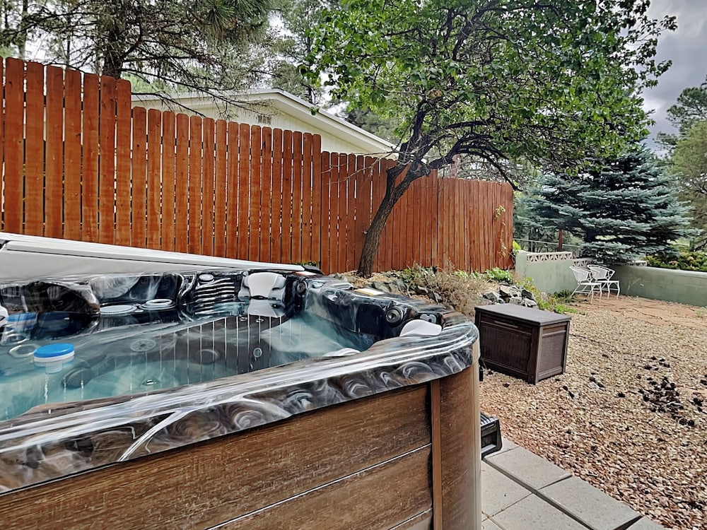 Double Elk Lodge by Ruidoso Vacation Rentals