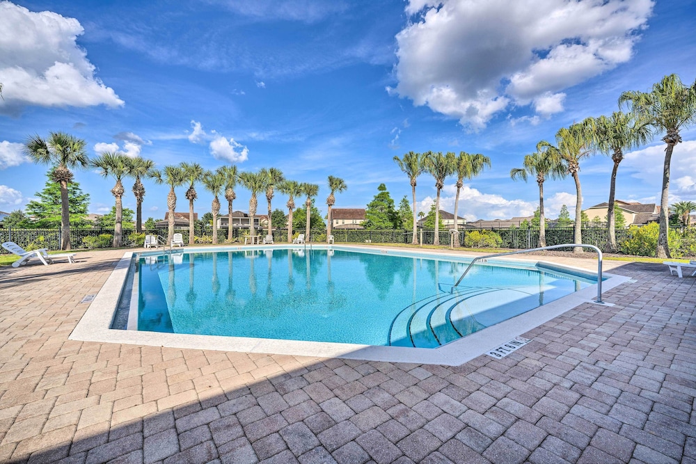 10 Mi to Disney: Family Home w/ Game Room!