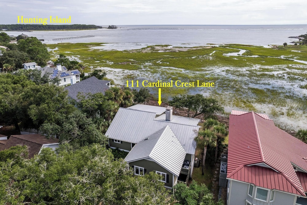 111 Cardinal Crest