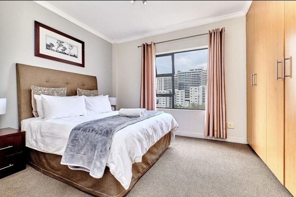 Sandton Heights by Sandton Exclusive view 5