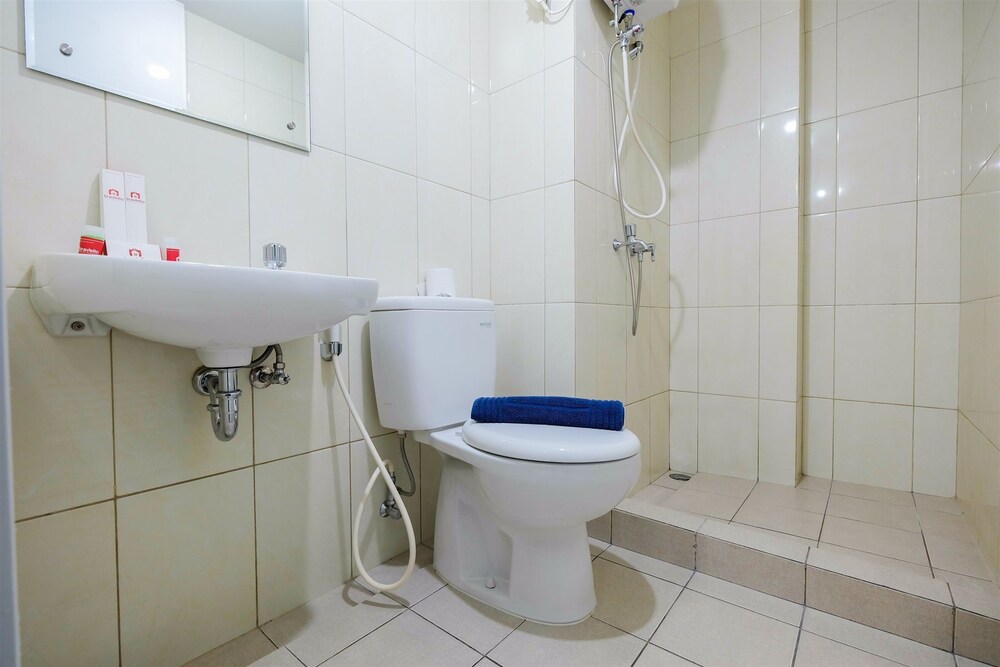 2BR + Sofa Bed The Springlake Summarecon Bekasi Apartment