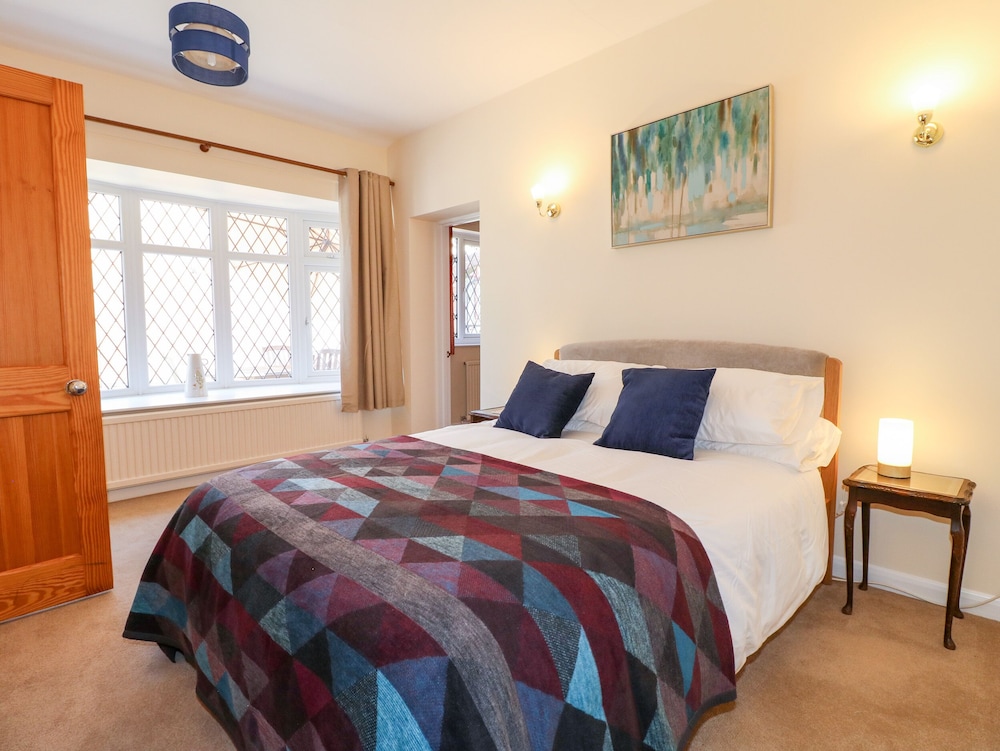Elm Tree Cottage