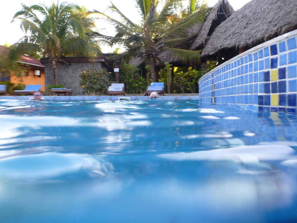 Mnarani Beach Cottages