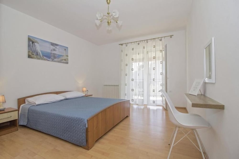 Apartments Doris