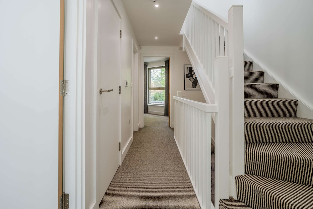 The Hidden Suite - 4BR Townhome Roof Top