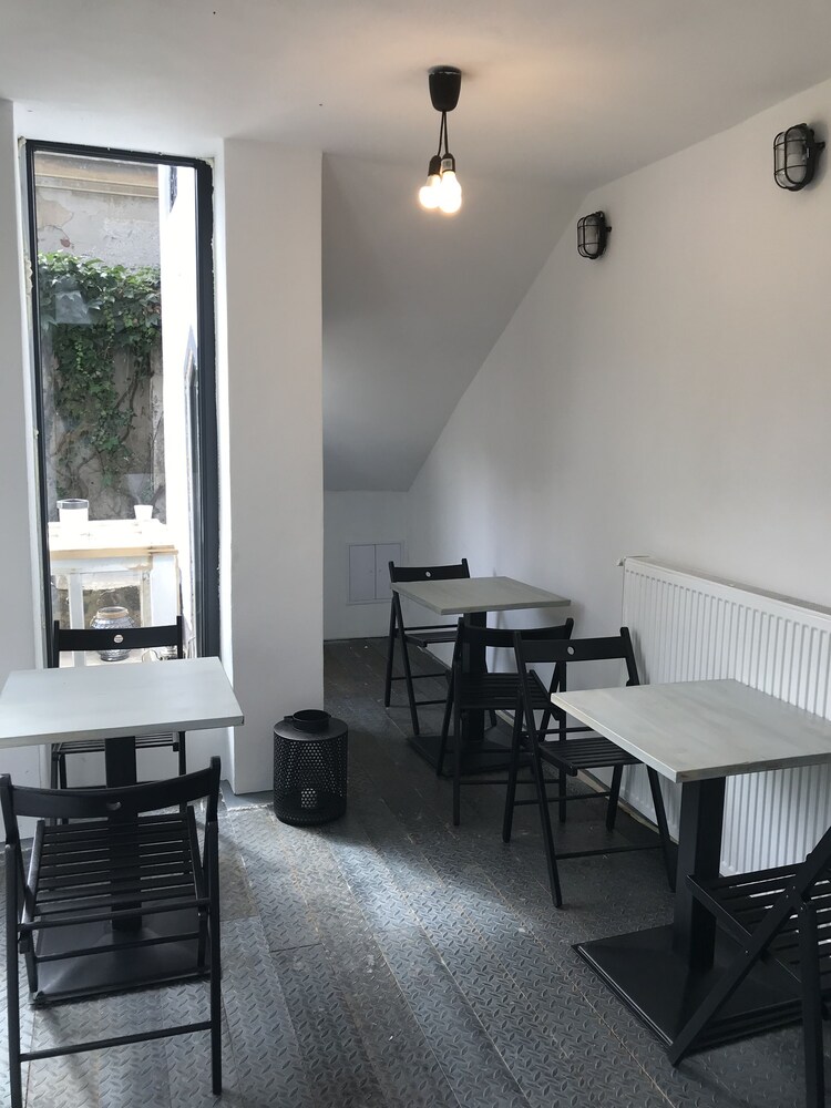 Passpartout Hostel