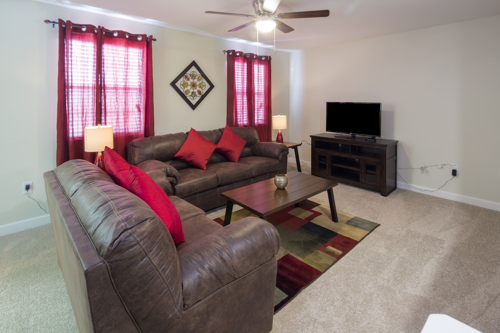 Mickeys Hideaway by VillaDirect - Image 2