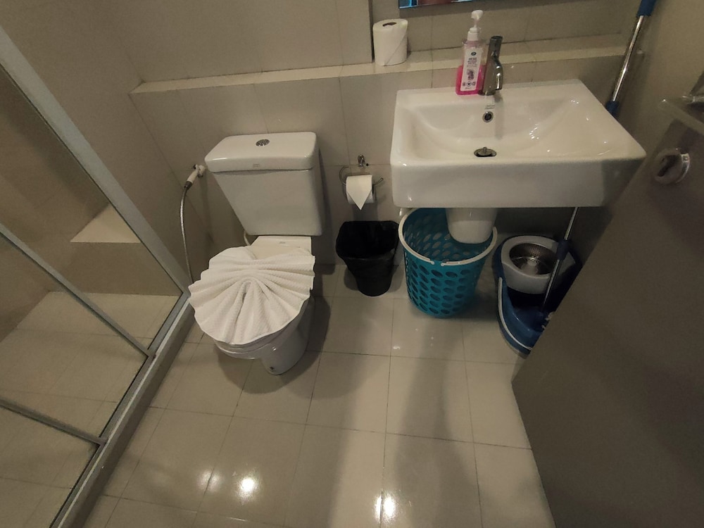 The Base Central Pattaya - 1 bdr Condo With Pool