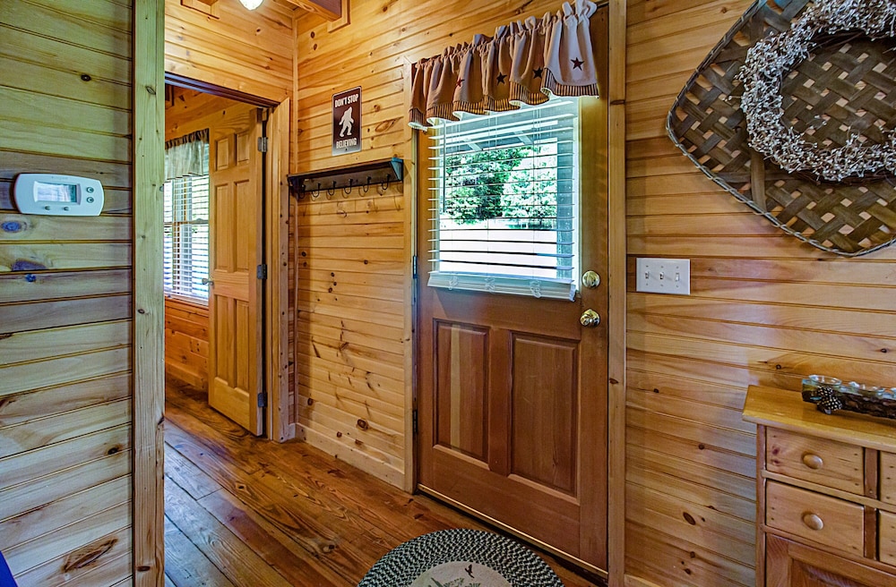 Mountain Creek #3584 by Aunt Bug's Cabin Rentals