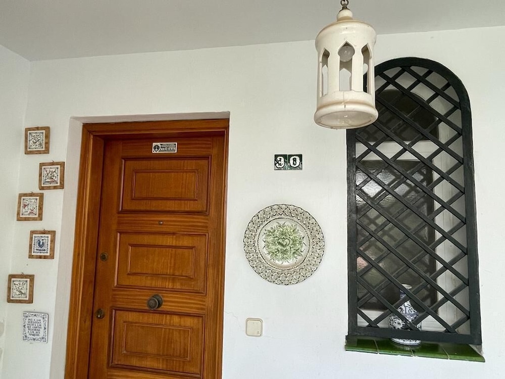 Spacious House w/ Private Pool Next to Golf Club