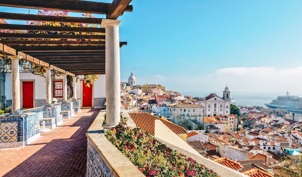 Curva do 28 Alfama