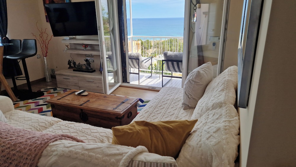 La Vista Penthouse Stunning View Private Balcony