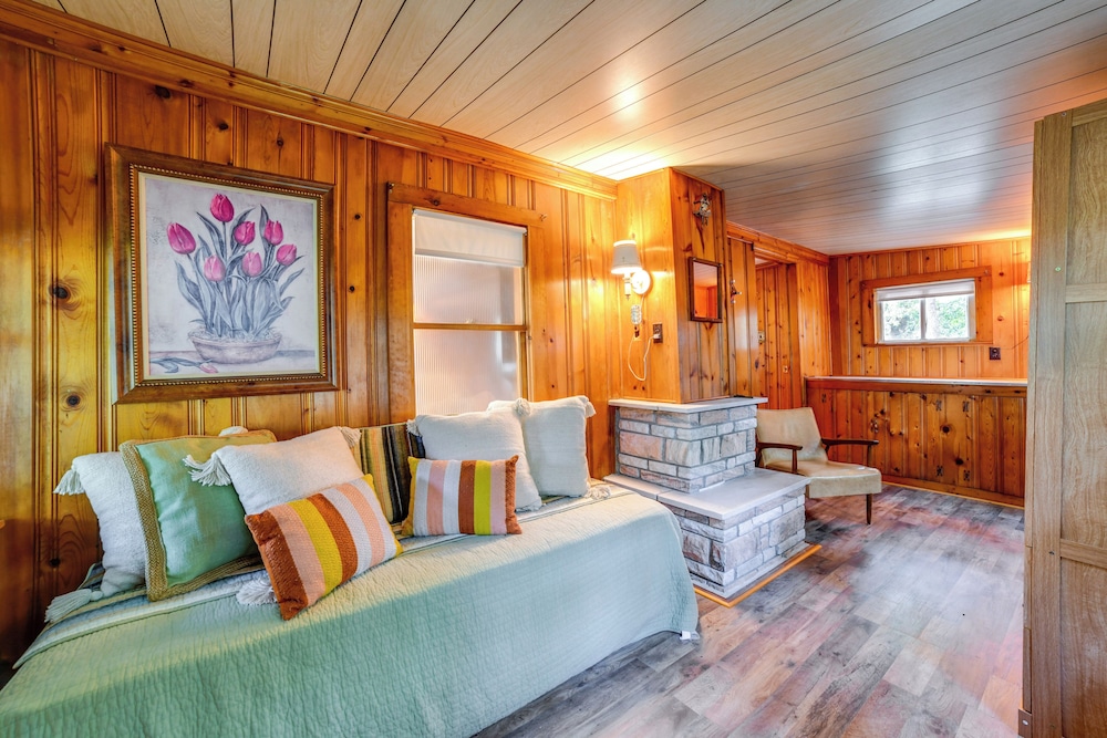Susquehanna River Cabin: Hike, Hunt & Fish!