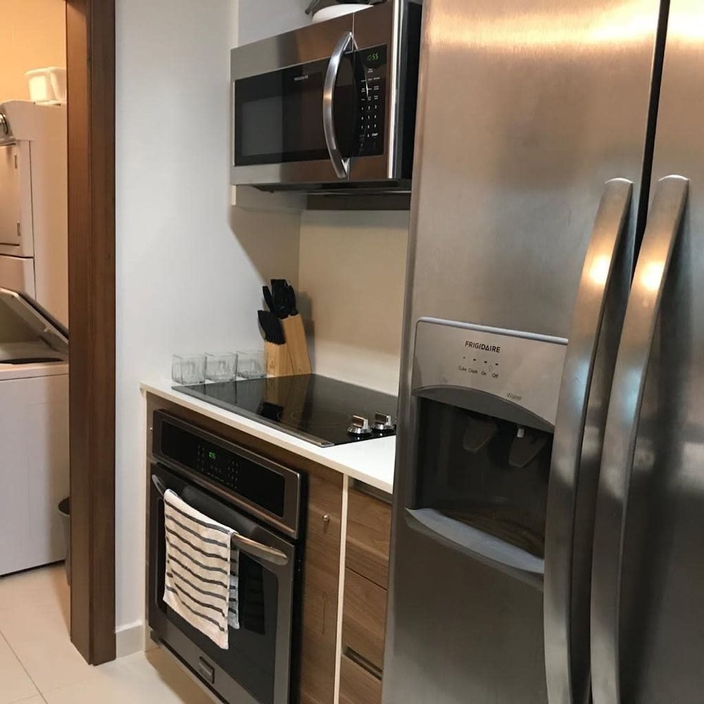 Garden Cafe I Spacious 1 Bed Apt With Park View