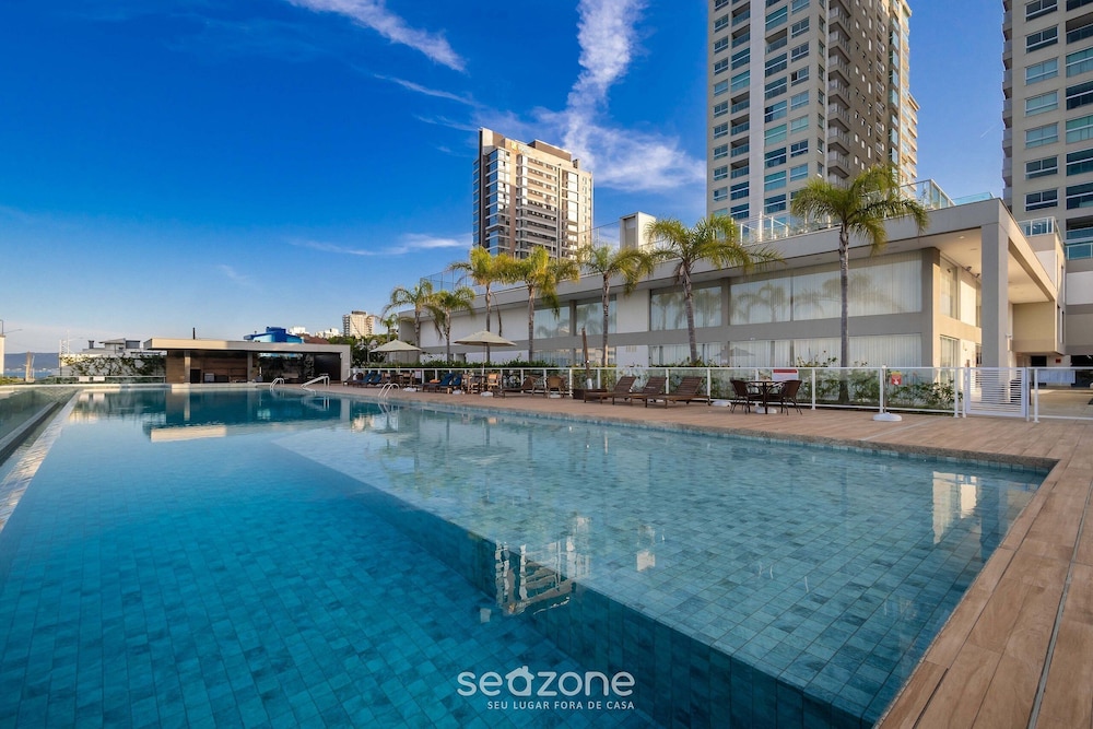 SHC - Condominium With Pool 50m From the Beach in Picarras