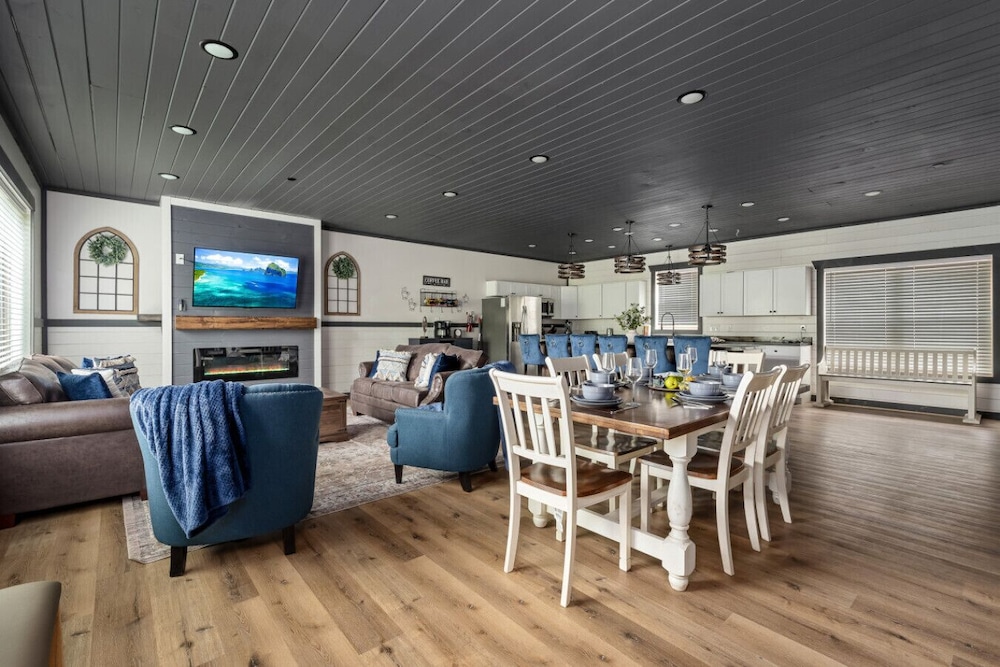 Summit Luxe Resort